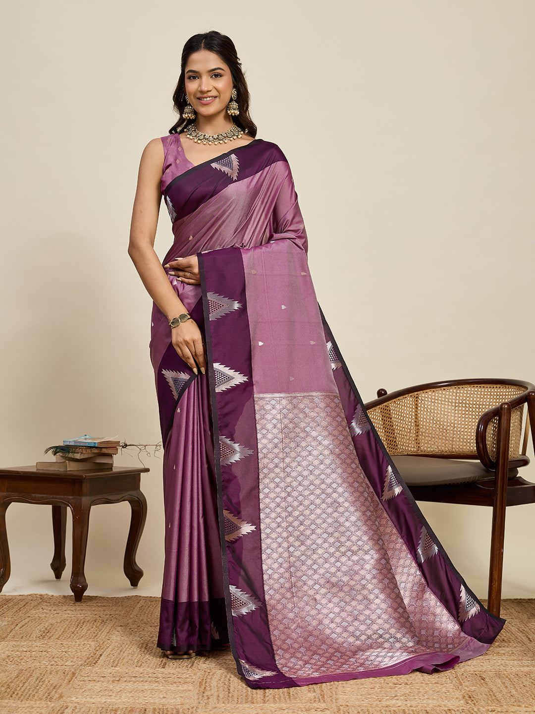 Vedant Vastram Soft Litchi Silk Banarasi Silk Jacquard Saree - Wine - Dista