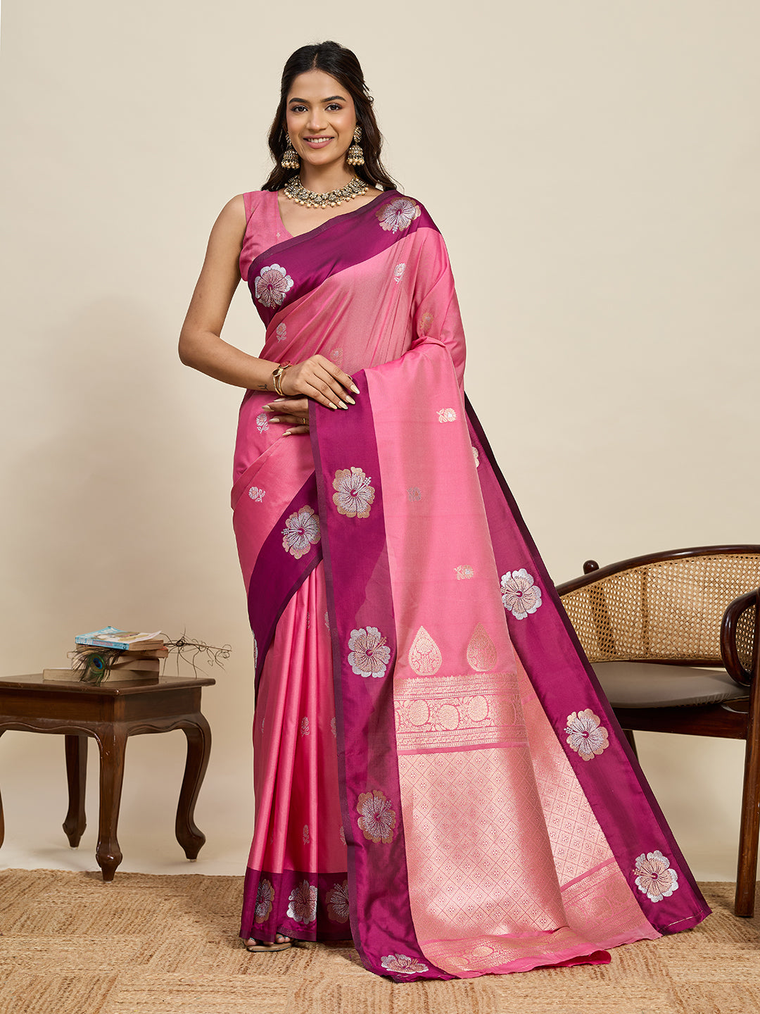 Vedant Vastram Soft Litchi Silk Banarasi Silk Jacquard Saree - Pink - Dista
