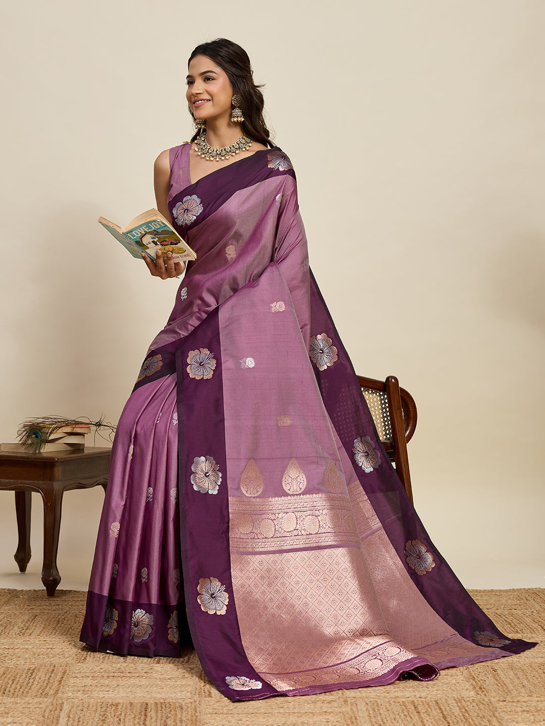 Vedant Vastram Soft Litchi Silk Banarasi Silk Jacquard Saree - Wine