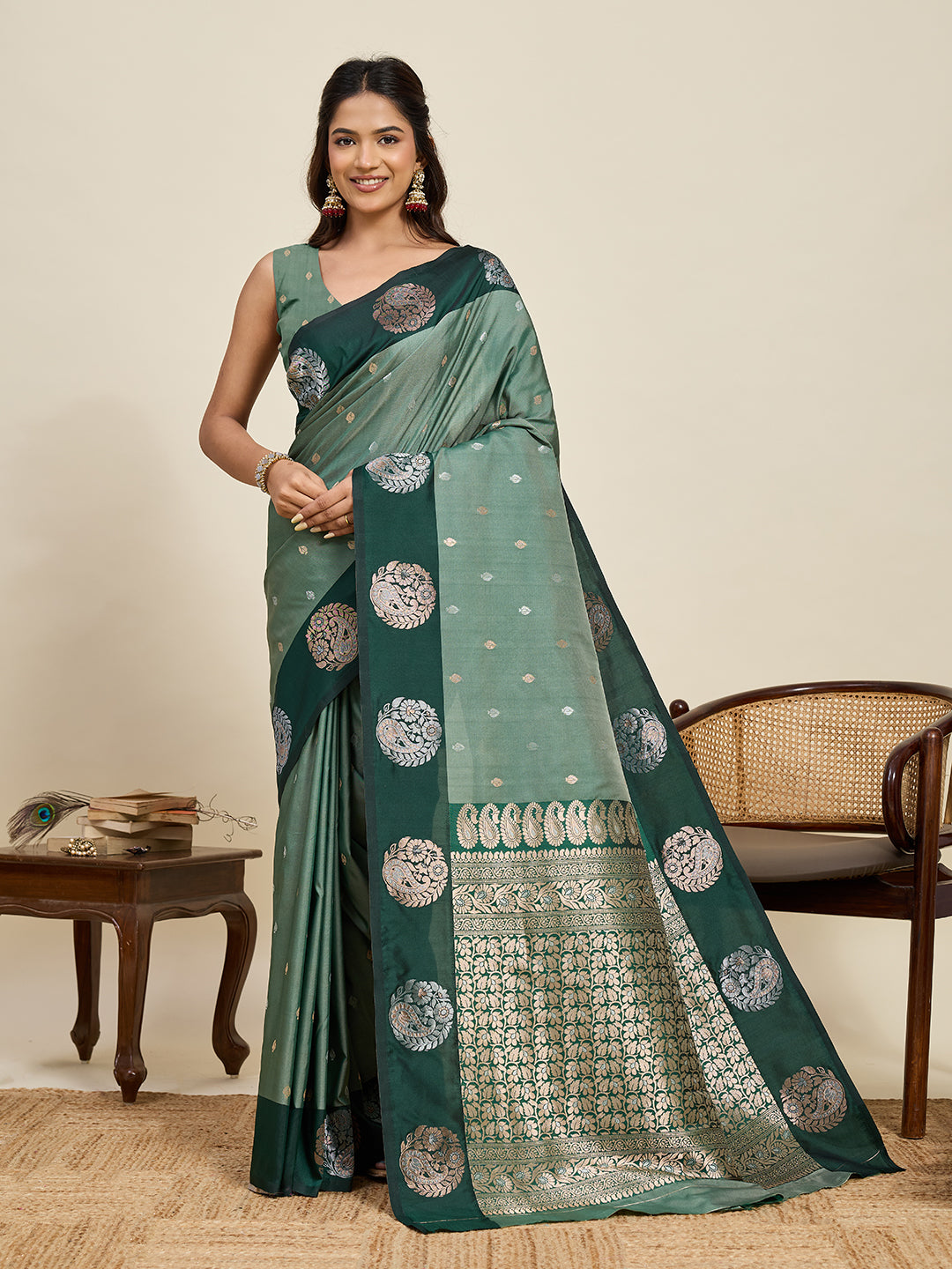 Vedant Vastram Soft Litchi Silk Banarasi Silk Jacquard Saree - Green