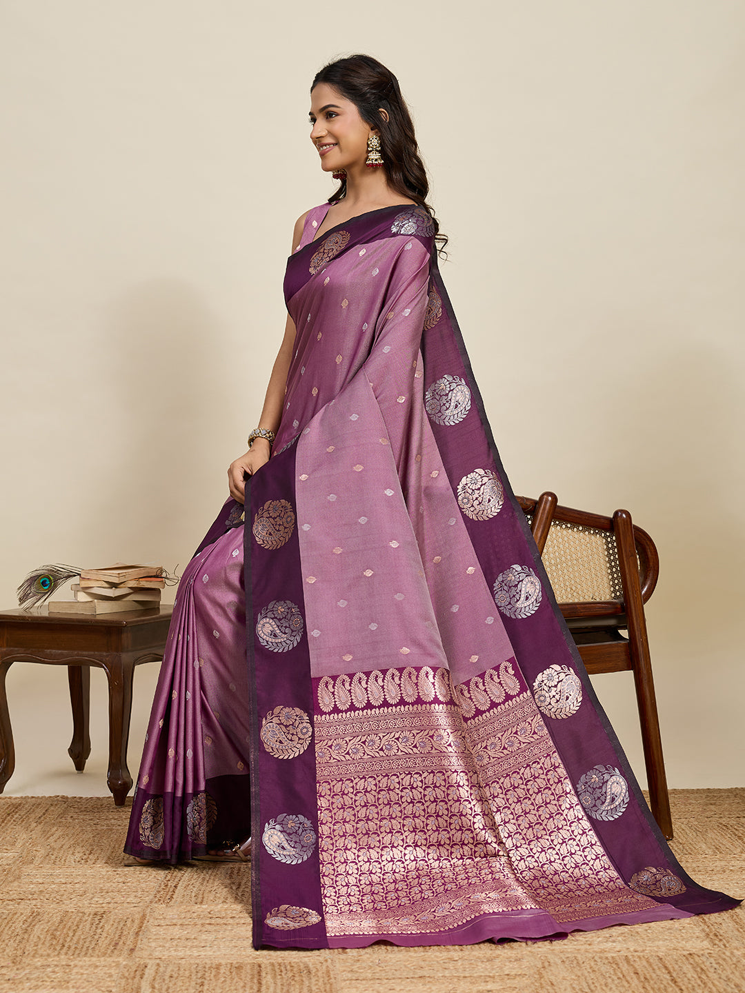 Vedant Vastram Soft Litchi Silk Banarasi Silk Jacquard Saree - Wine