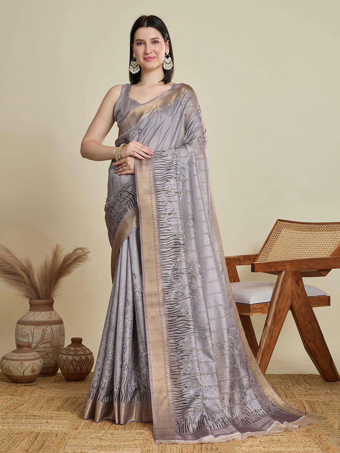 Vedant Vastram Cotton Silk Fancy Jacquard Bollywood Saree - Grey - Dista