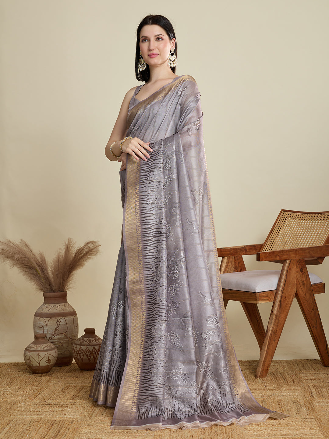 Vedant Vastram Cotton Silk Fancy Jacquard Bollywood Saree - Grey - Dista