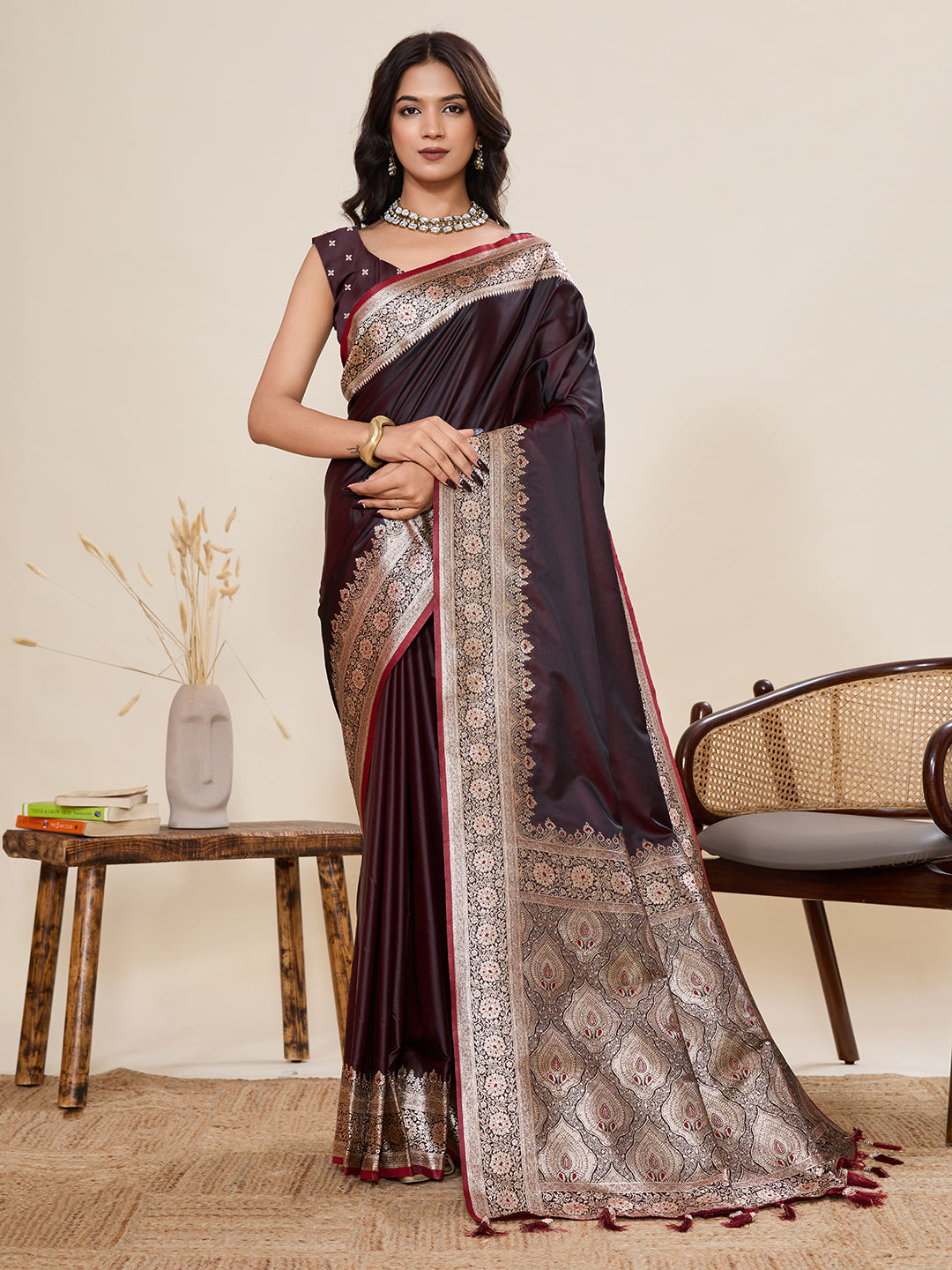 Vedant Vastram Soft Litchi Silk Banarasi Silk Jacquard Saree - Maroon - Dista
