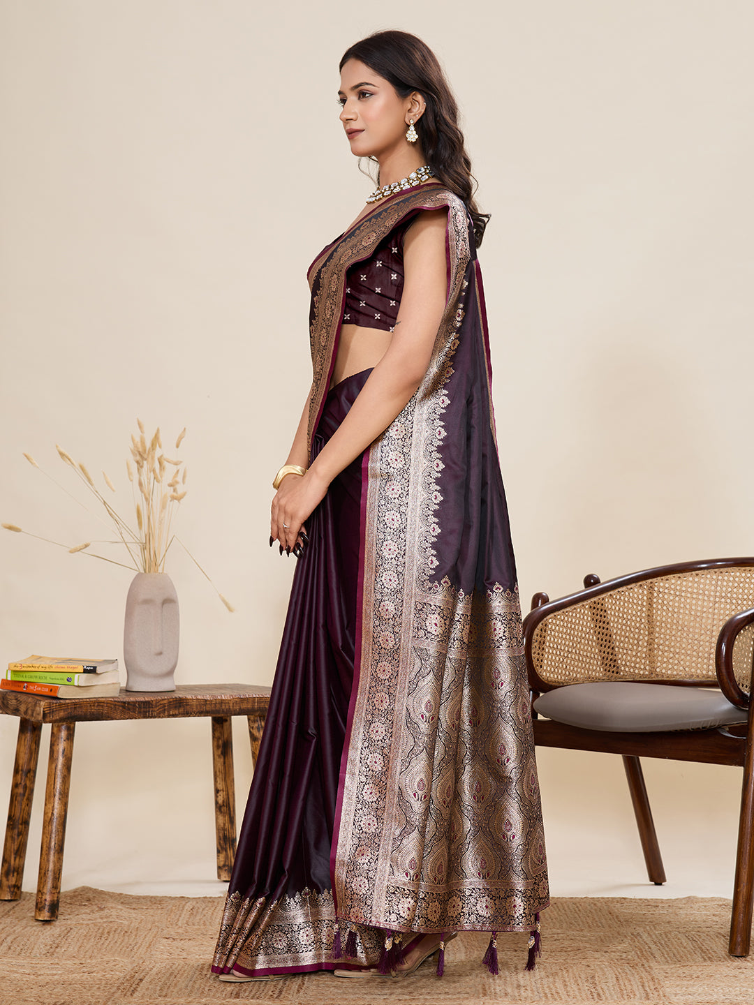 Vedant Vastram Soft Litchi Silk Banarasi Silk Jacquard Saree - Wine - Dista