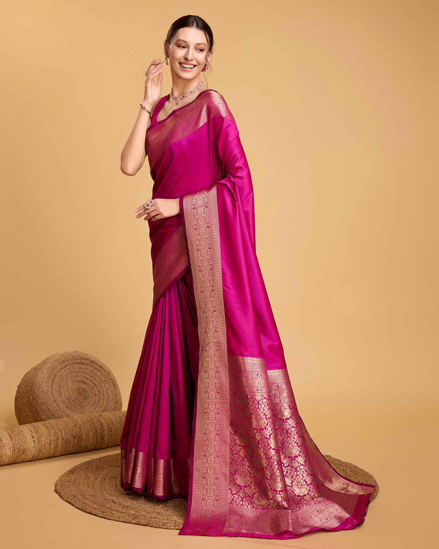 Vedant Vastram Soft Litchi Silk Banarasi Silk Saree - Magenta - Distacart