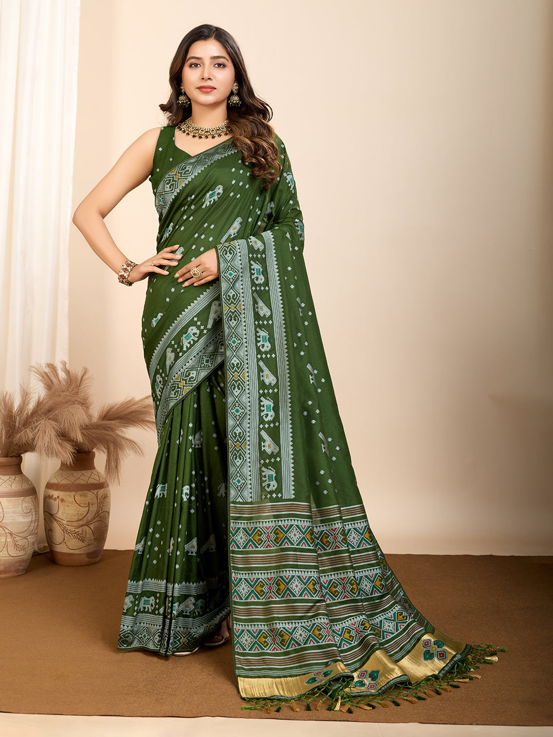 Vedant Vastram Maslin Dola Silk Kanjeevaram Silk Saree - Mahendi - Distacart