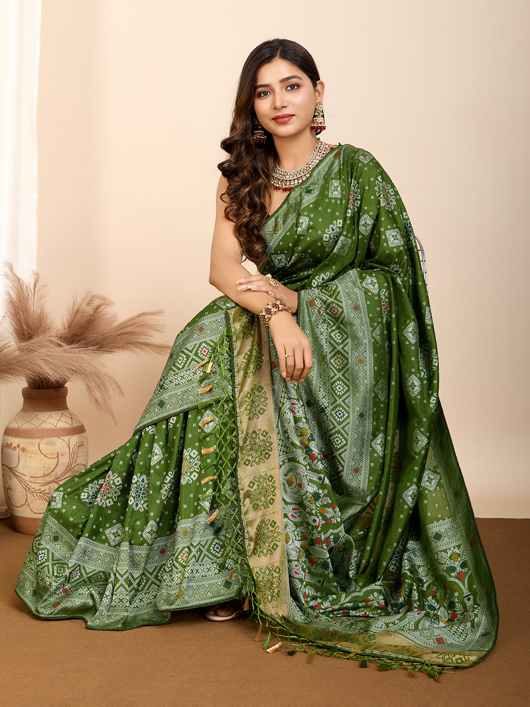 Vedant Vastram Maslin Dola Silk Kanjeevaram Silk Saree - Mahendi - Distacart