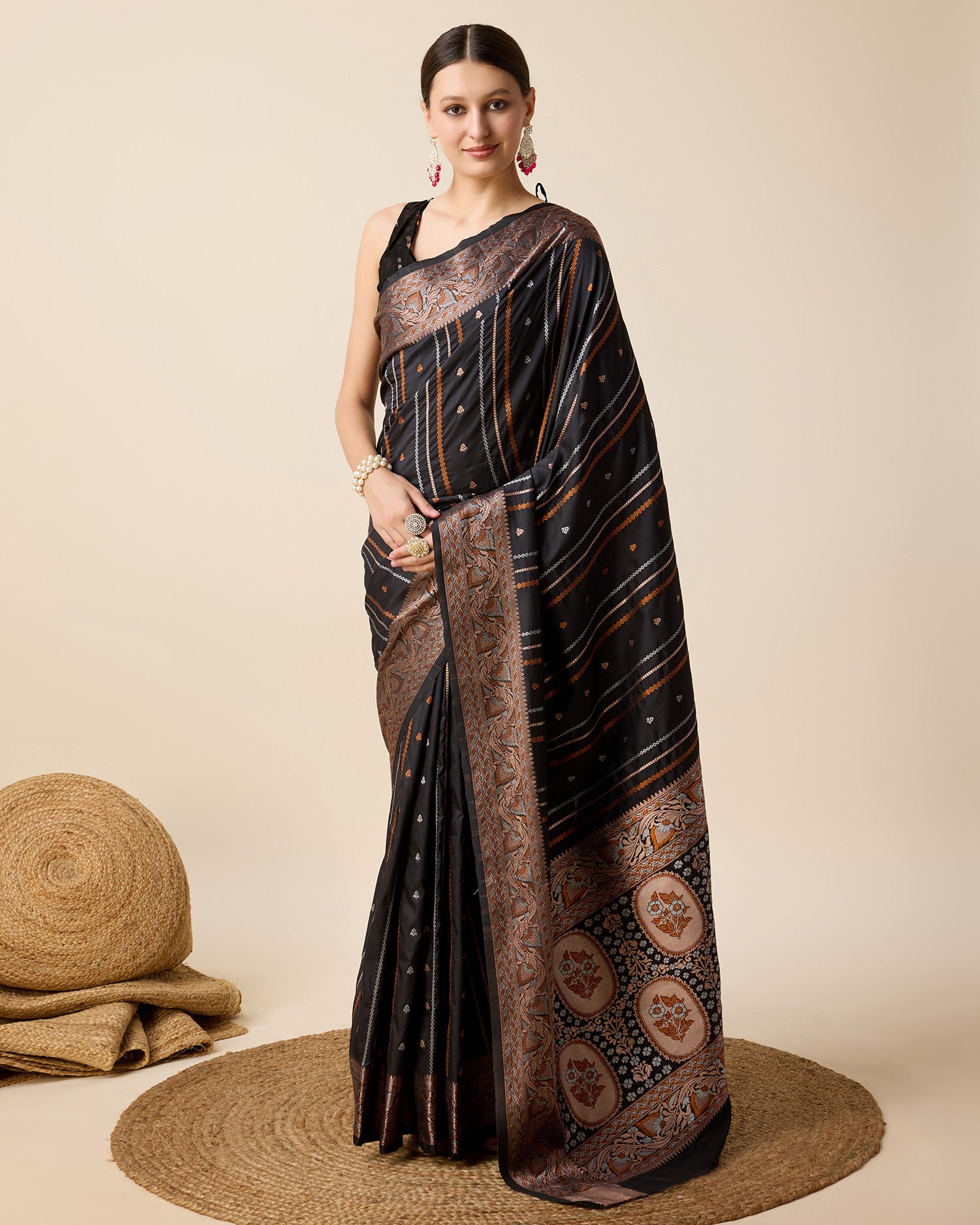 Vedant Vastram Soft Litchi Silk Banarasi Silk Saree - Black - Distacart