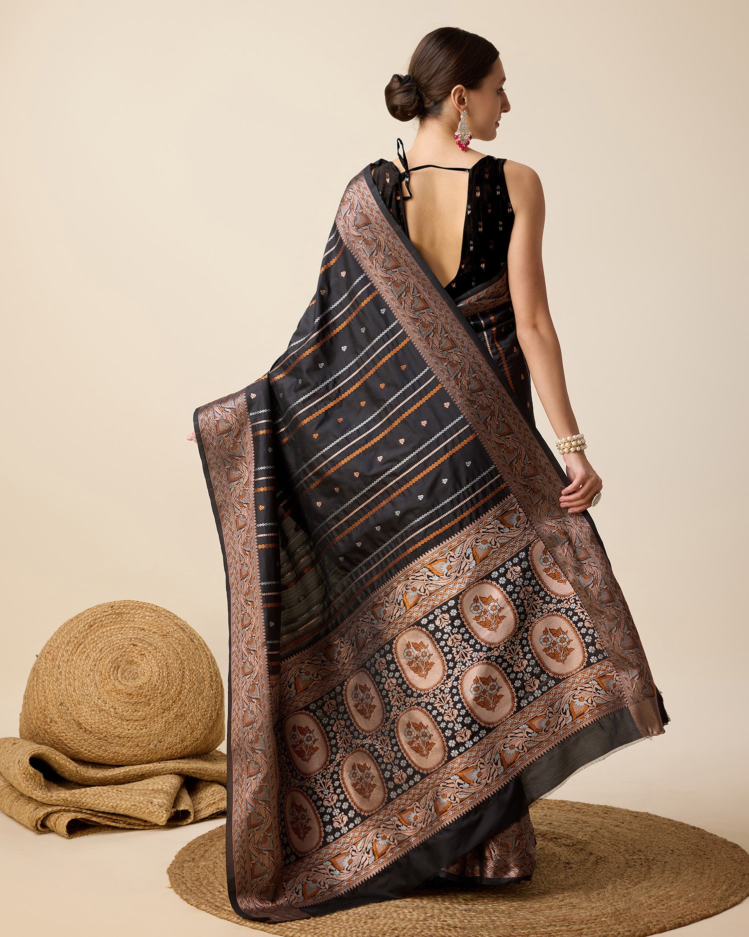 Vedant Vastram Soft Litchi Silk Banarasi Silk Saree - Black - Distacart