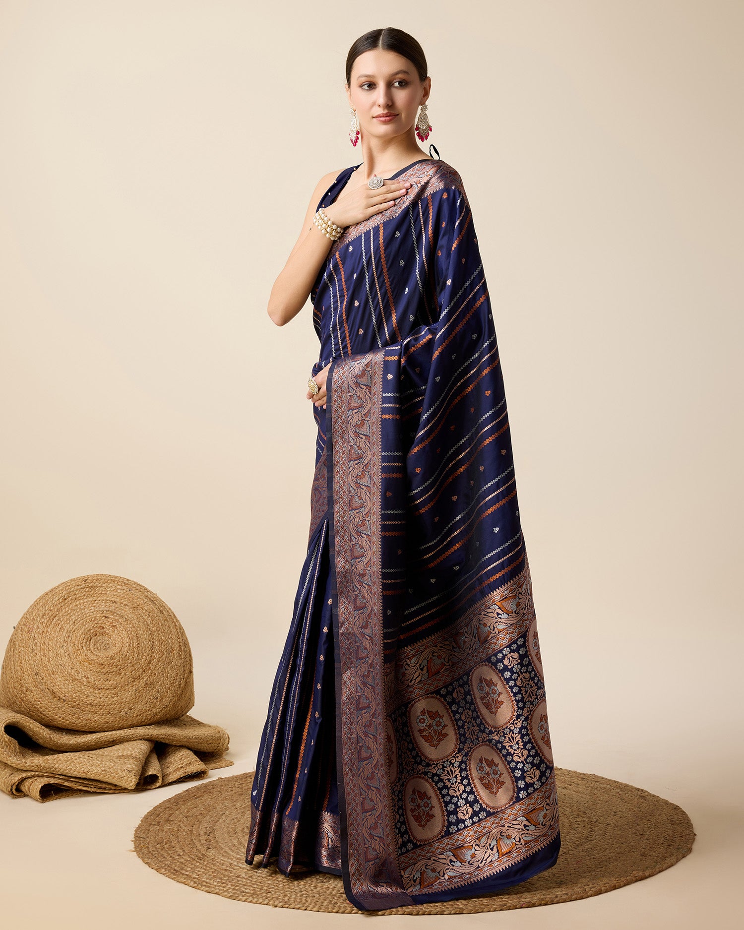 Vedant Vastram Soft Litchi Silk Banarasi Silk Saree - Navy - Distacart