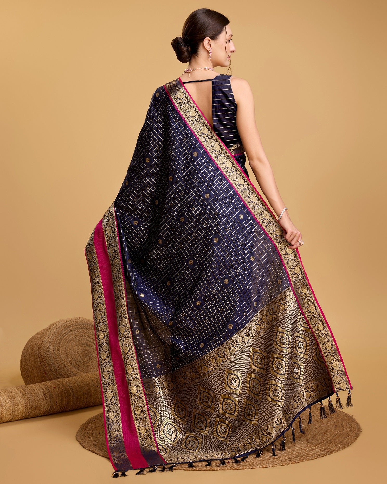 Vedant Vastram Soft Litchi Silk Banarasi Silk Saree - Navy - Distacart
