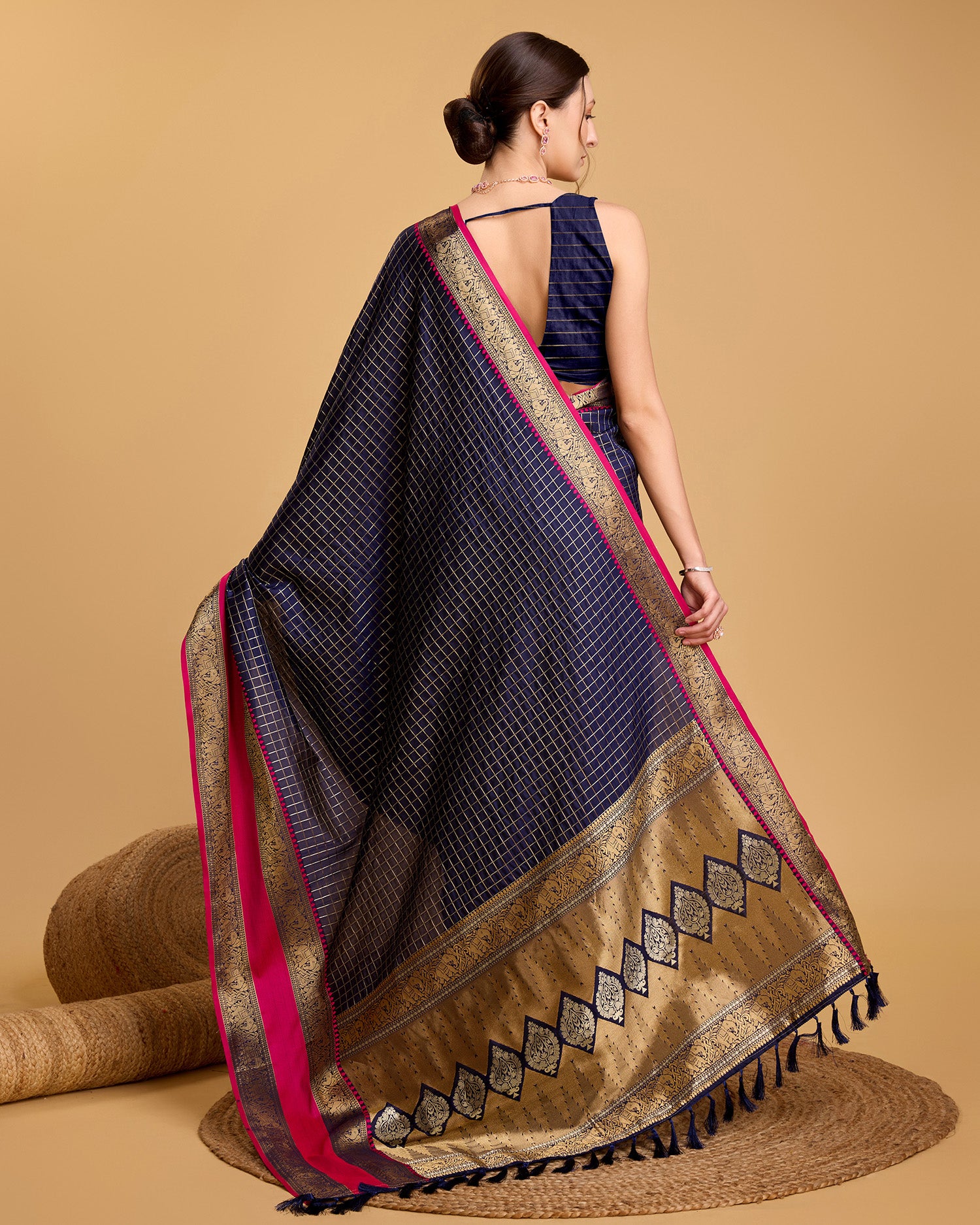 Vedant Vastram Soft Litchi Silk Banarasi Silk Saree - Navy - Distacart