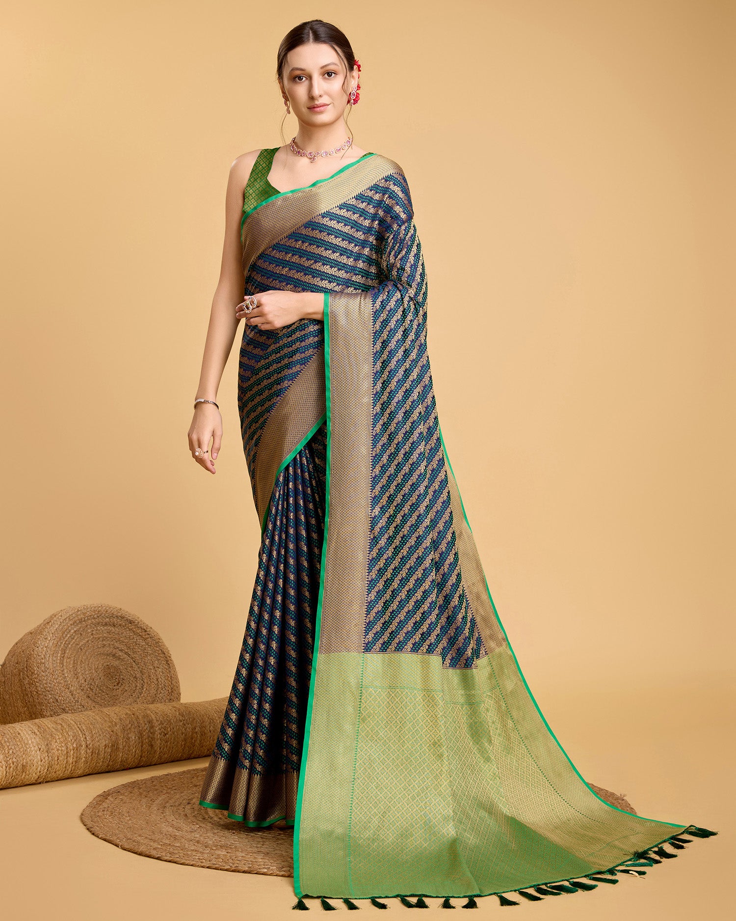 Vedant Vastram Soft Litchi Silk Kanjeevaram Silk Saree - Navy - Distacart