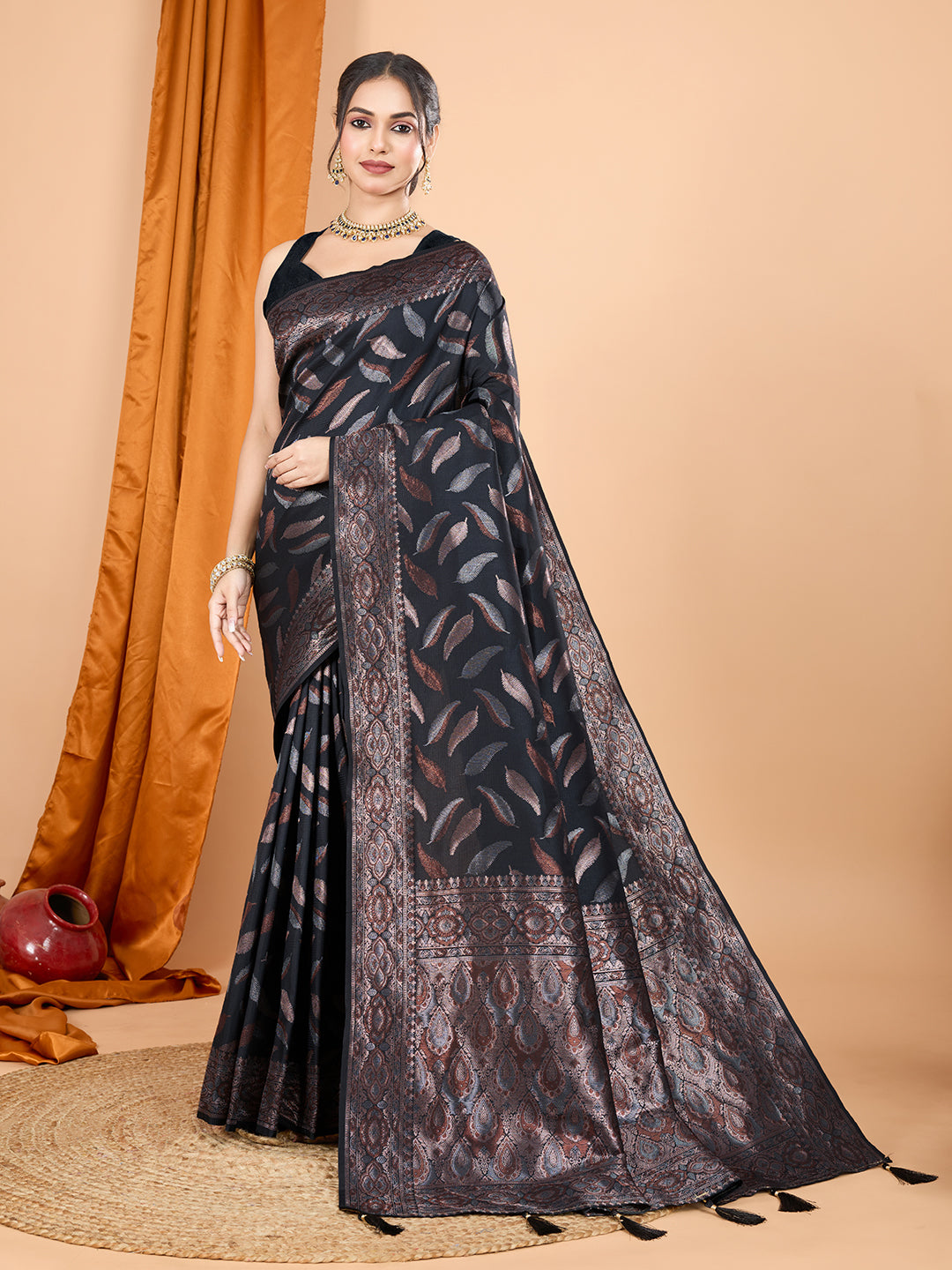Vedant Vastram Soft Litchi Silk Banarasi Silk Jacquard Saree - Black