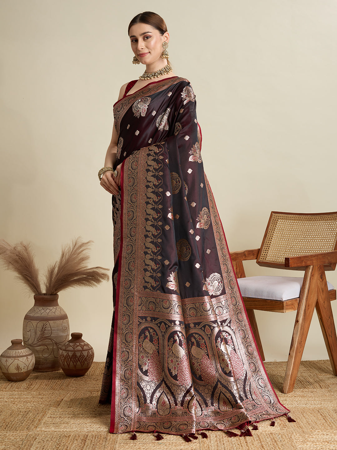 Vedant Vastram Soft Litchi SIlk Banarasi Silk Jacquard Saree - Maroon - Dista