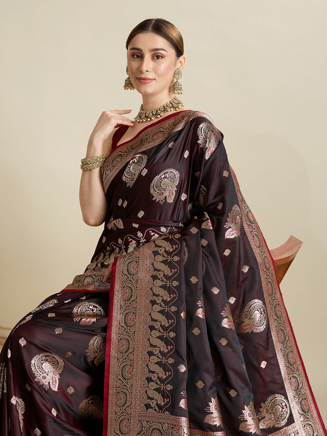 Vedant Vastram Soft Litchi SIlk Banarasi Silk Jacquard Saree - Maroon - Dista