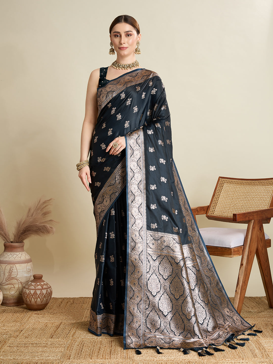 Vedant Vastram Soft Litchi SIlk Banarasi Silk Jacquard Saree - Navy Blue - Dista