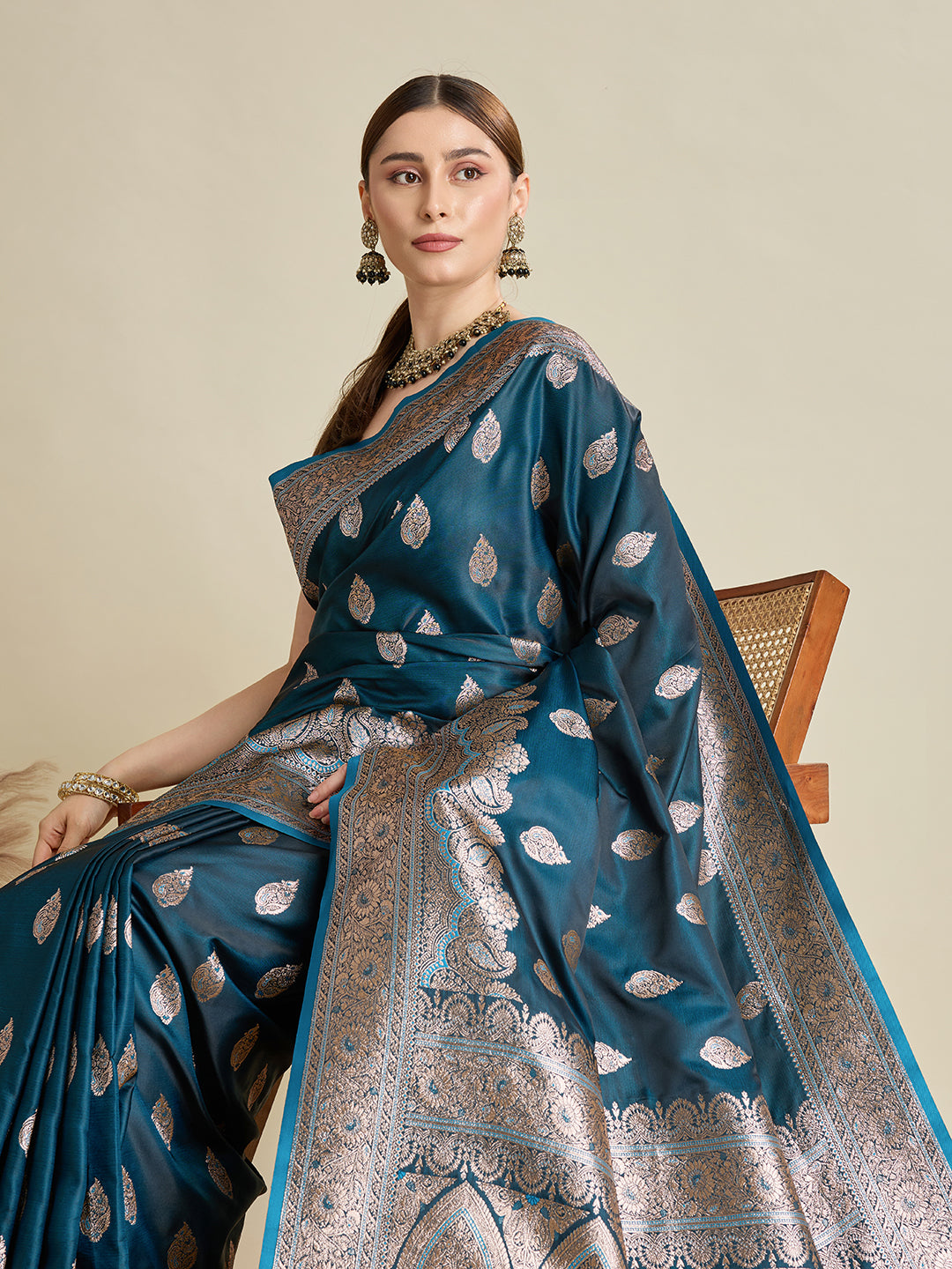 Vedant Vastram Soft Litchi SIlk Banarasi Silk Jacquard Saree - Firozi - Dista