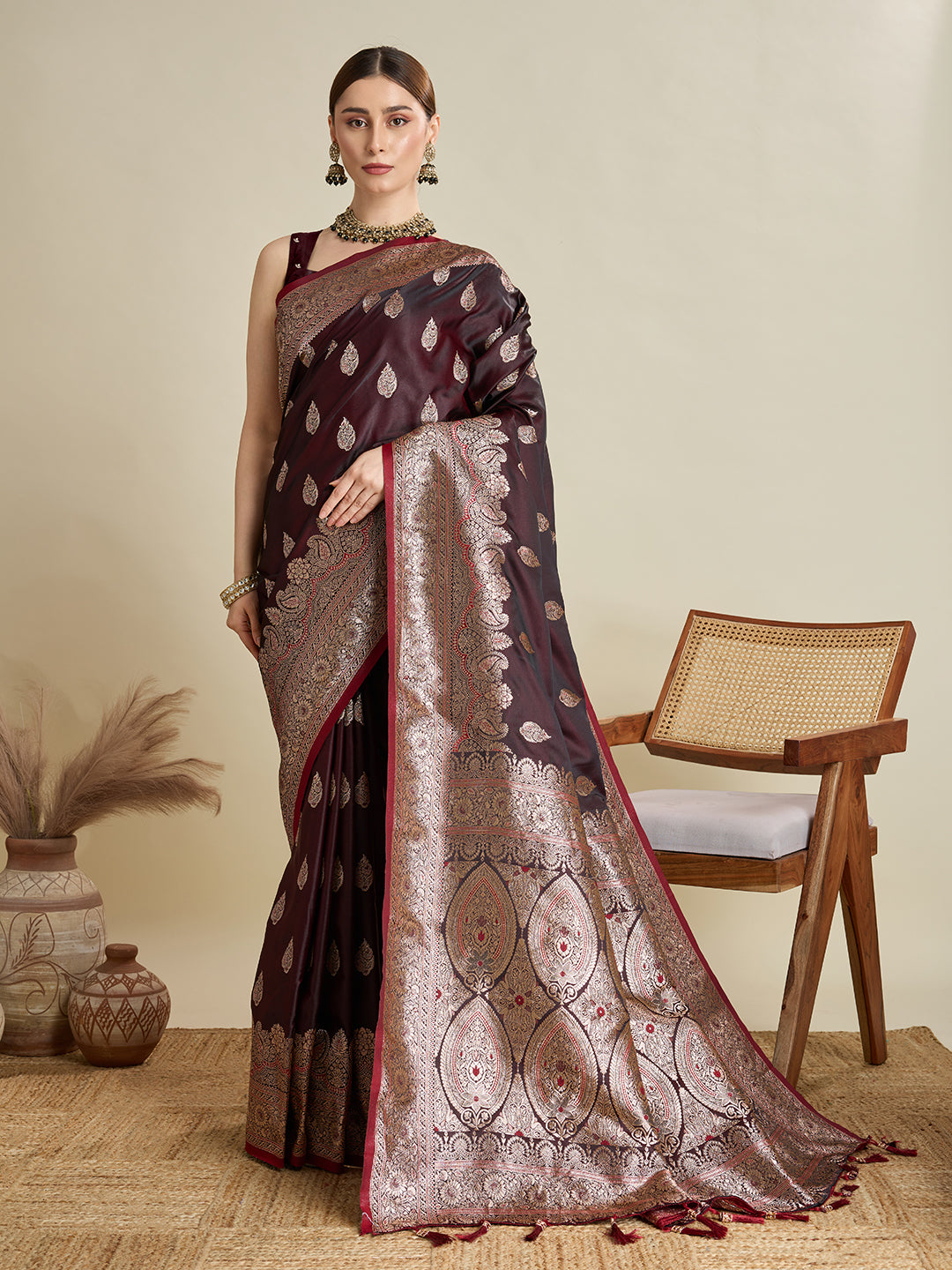 Vedant Vastram Soft Litchi SIlk Banarasi Silk Jacquard Saree - Maroon - Dista