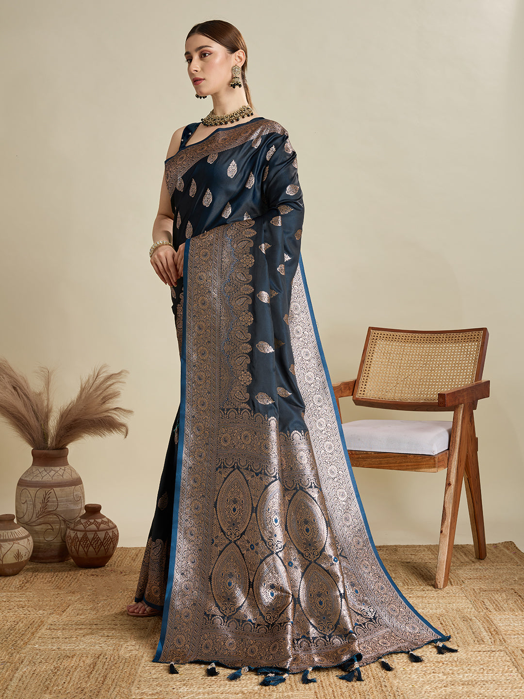 Vedant Vastram Soft Litchi SIlk Banarasi Silk Jacquard Saree - Navy Blue - Dista