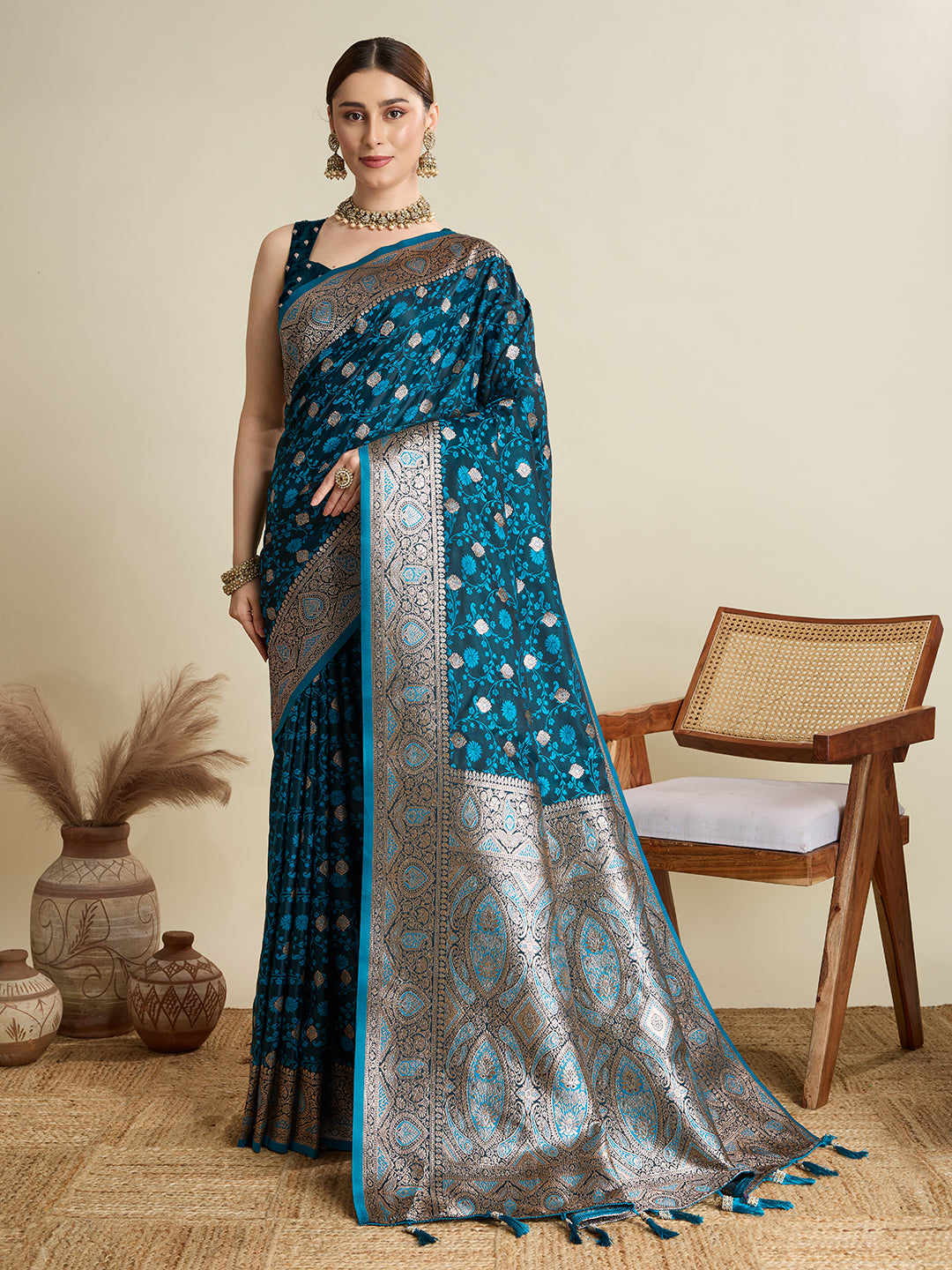 Vedant Vastram Soft Litchi SIlk Banarasi Silk Jacquard Saree - Firozi - Dista