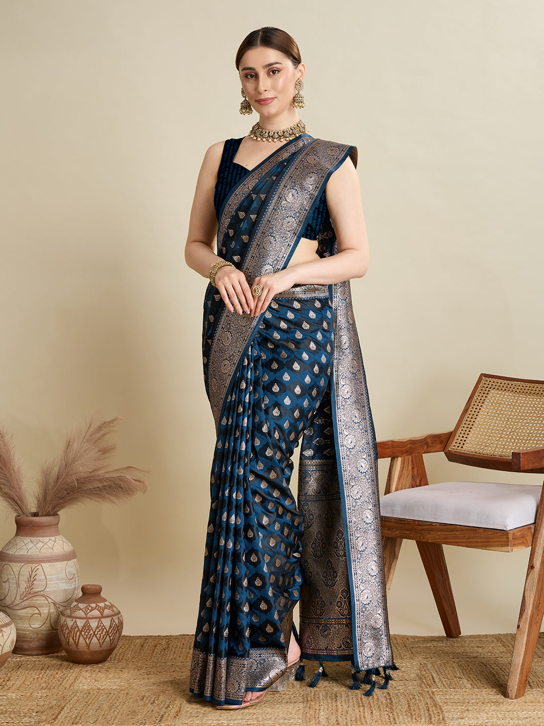 Vedant Vastram Soft Litchi SIlk Banarasi Silk Jacquard Saree - Navy Blue