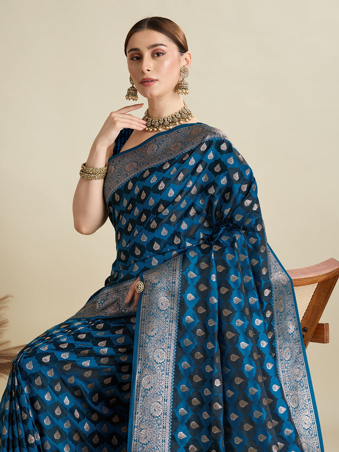 Vedant Vastram Soft Litchi SIlk Banarasi Silk Jacquard Saree - Rama - Dista