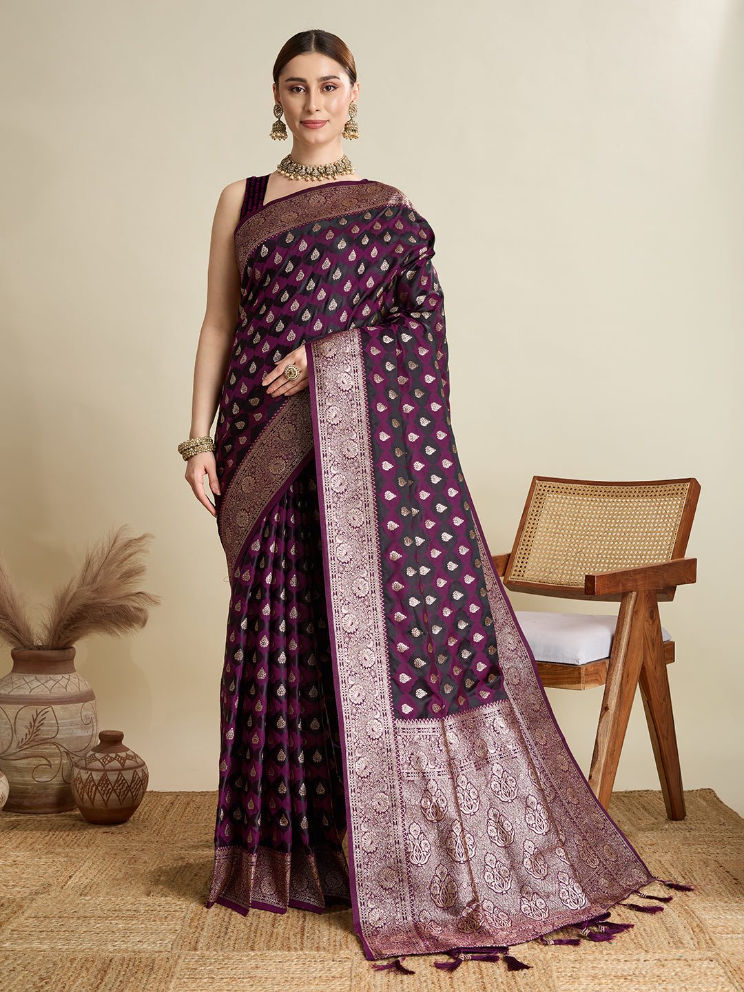 Vedant Vastram Soft Litchi SIlk Banarasi Silk Jacquard Saree - Wine - Dista