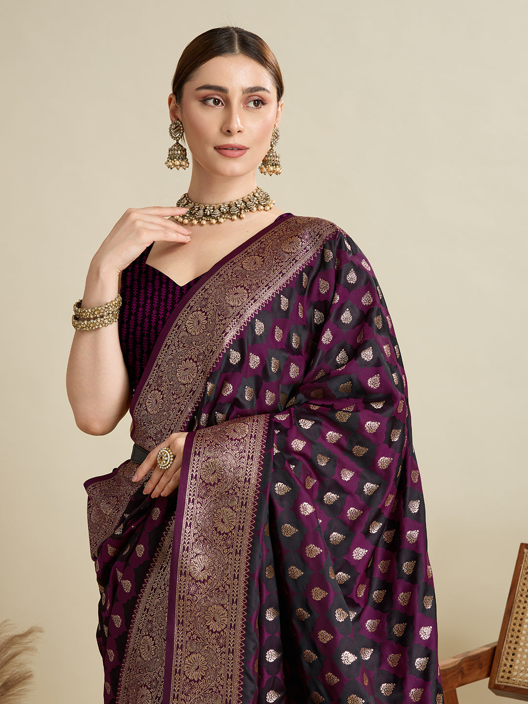 Vedant Vastram Soft Litchi SIlk Banarasi Silk Jacquard Saree - Wine - Dista