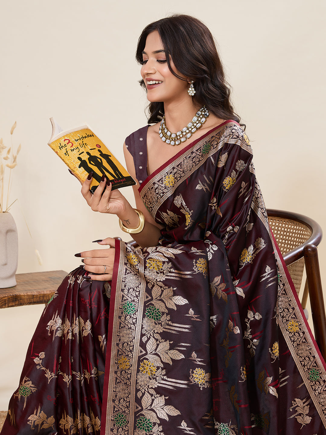Vedant Vastram Soft Litchi Silk Banarasi Silk Jacquard Saree - Maroon - Dista