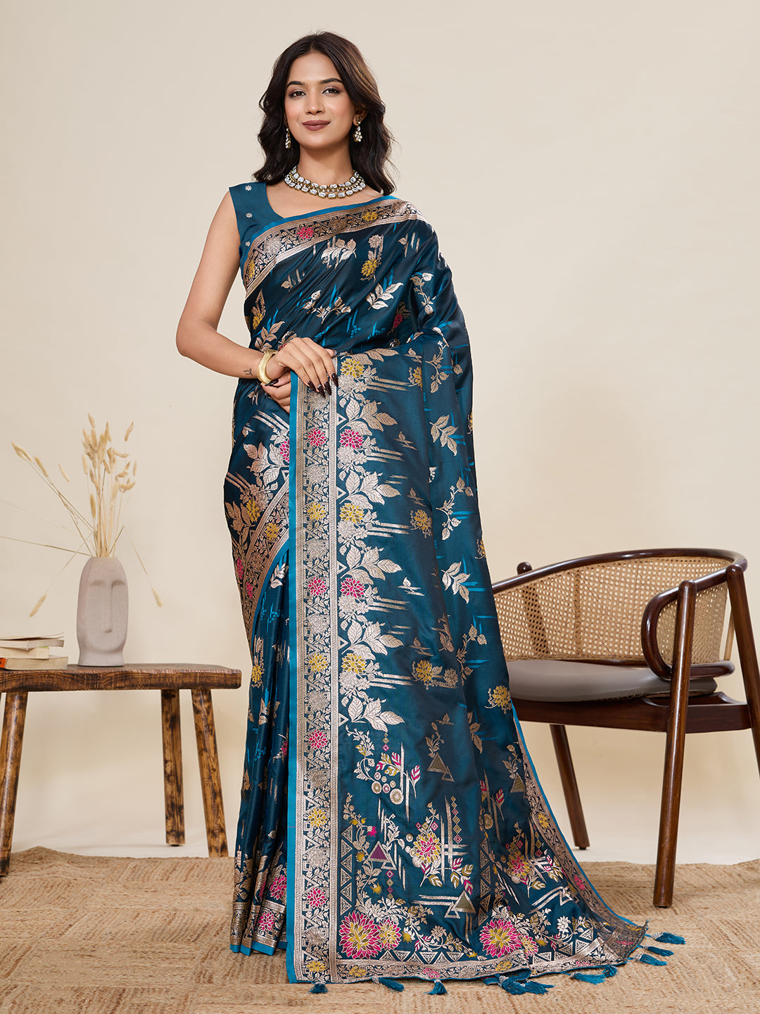 Vedant Vastram Soft Litchi Silk Banarasi Silk Jacquard Saree - Rama - Dista