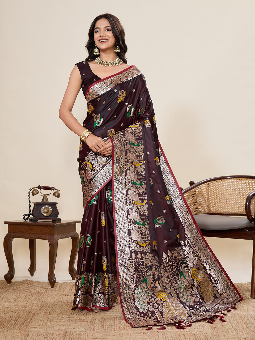 Vedant Vastram Soft Litchi Silk Banarasi Silk Jacquard Saree - Maroon - Dista
