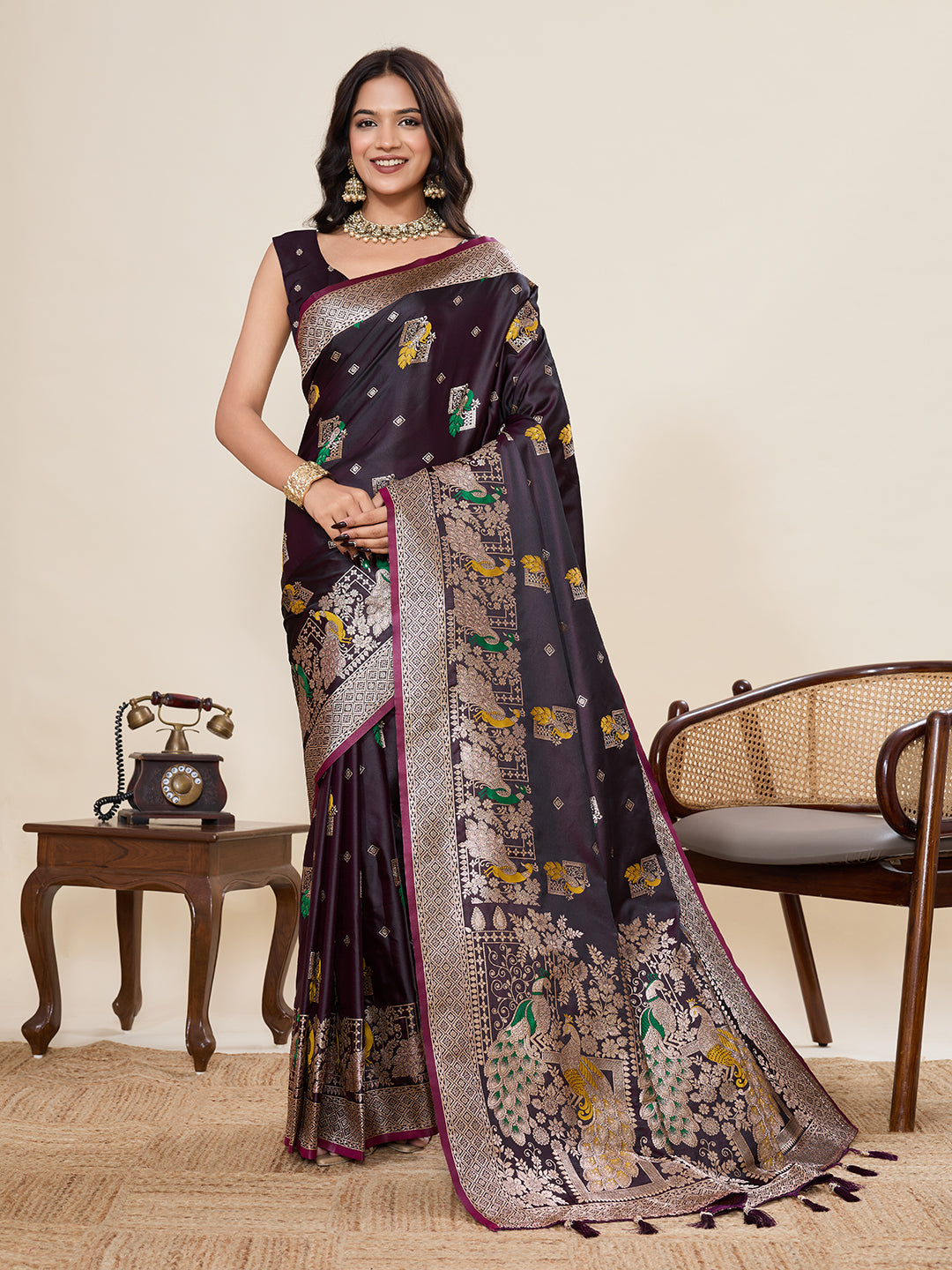Vedant Vastram Soft Litchi Silk Banarasi Silk Jacquard Saree - Wine - Dista