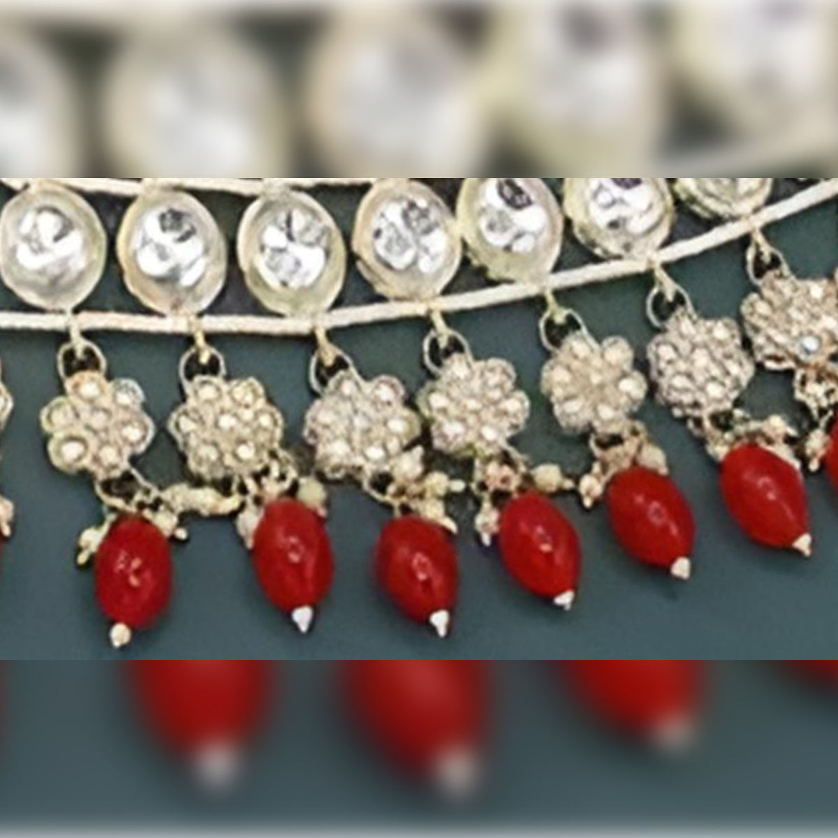 Jewel City Regal Diamond and Emerald Necklace Set - Exquisite Bridal and Formal Jewelry - Distacart