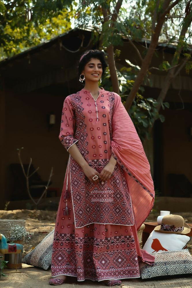 Juniper Peach Geometric Printed Pure Cotton Kurta & Palazzo Set with Lace Work - Distacart