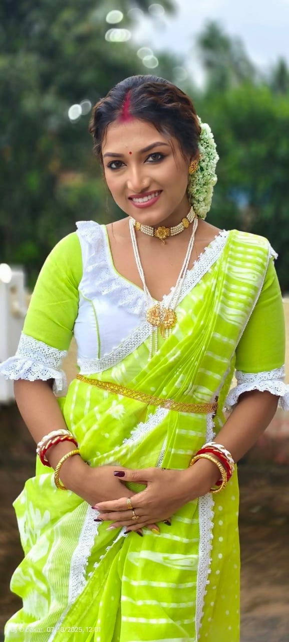 ECDCJAMDANILACEParrotGreen