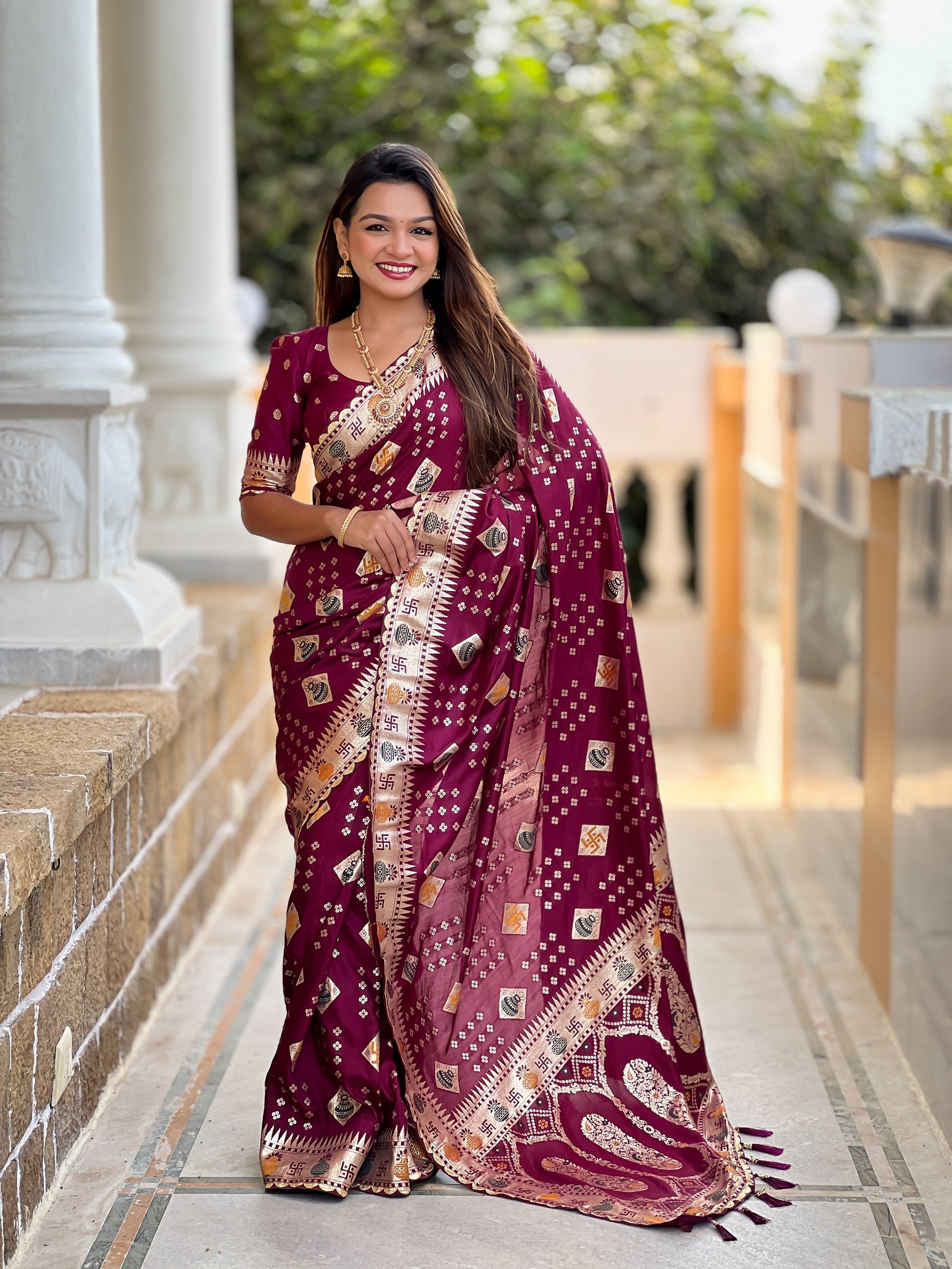 Vedant Vastram Soft Dola Silk Fancy Jacquard Bollywood Saree - Maroon - Dista