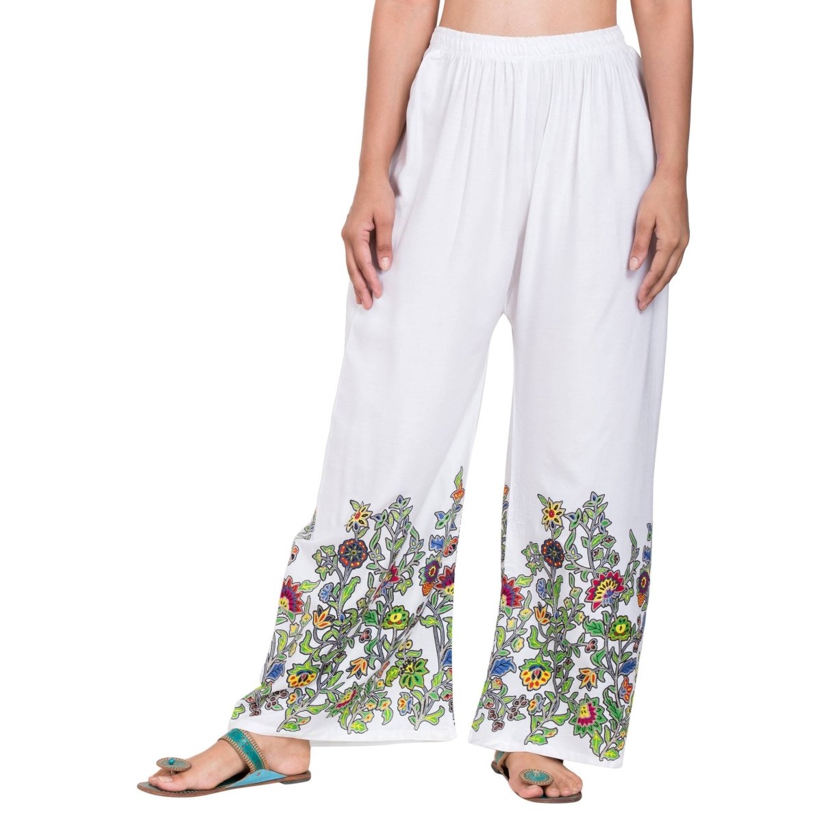 Asmaani White Color Digital Print Sarara