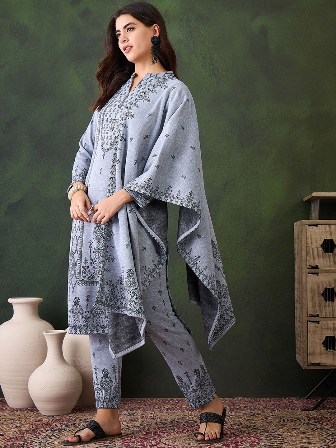 Sangria Winter Woolen Ethnic Motifs Woven Design Kurta With Trousers & Dupatta