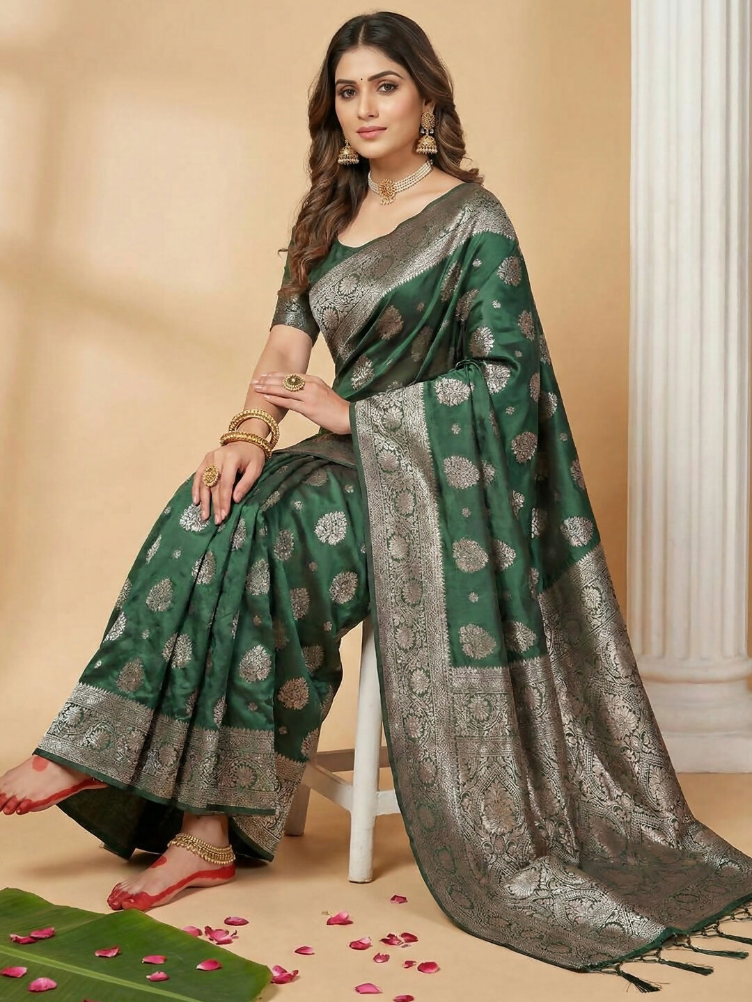 Shree Shyam Fashion Dark Green Silk Blend Saree - Distacart