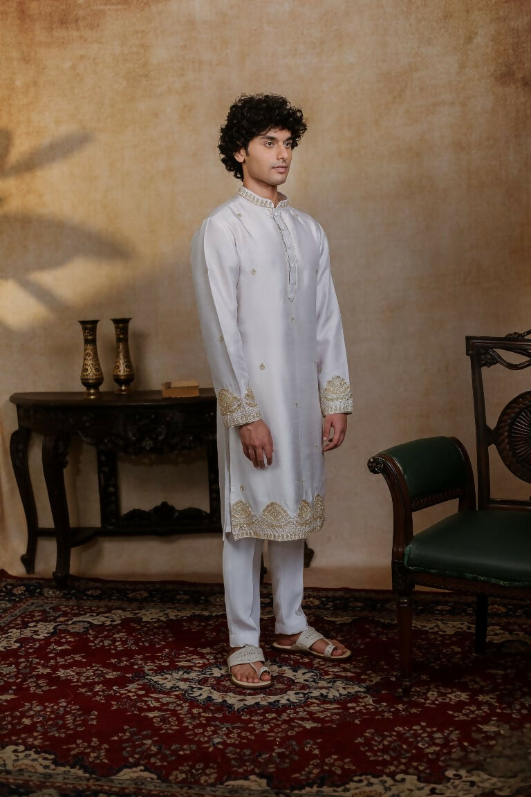 Falling Raw Silk White Mandala Kurta Set By Hilo Design