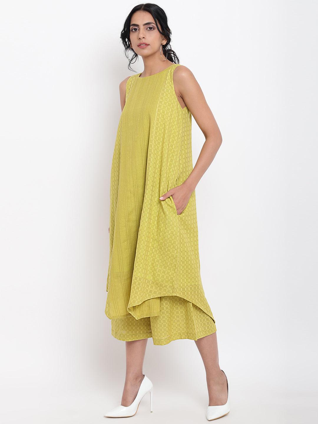 trueBrowns Green Cotton Panelled Kurta Set - Distacart