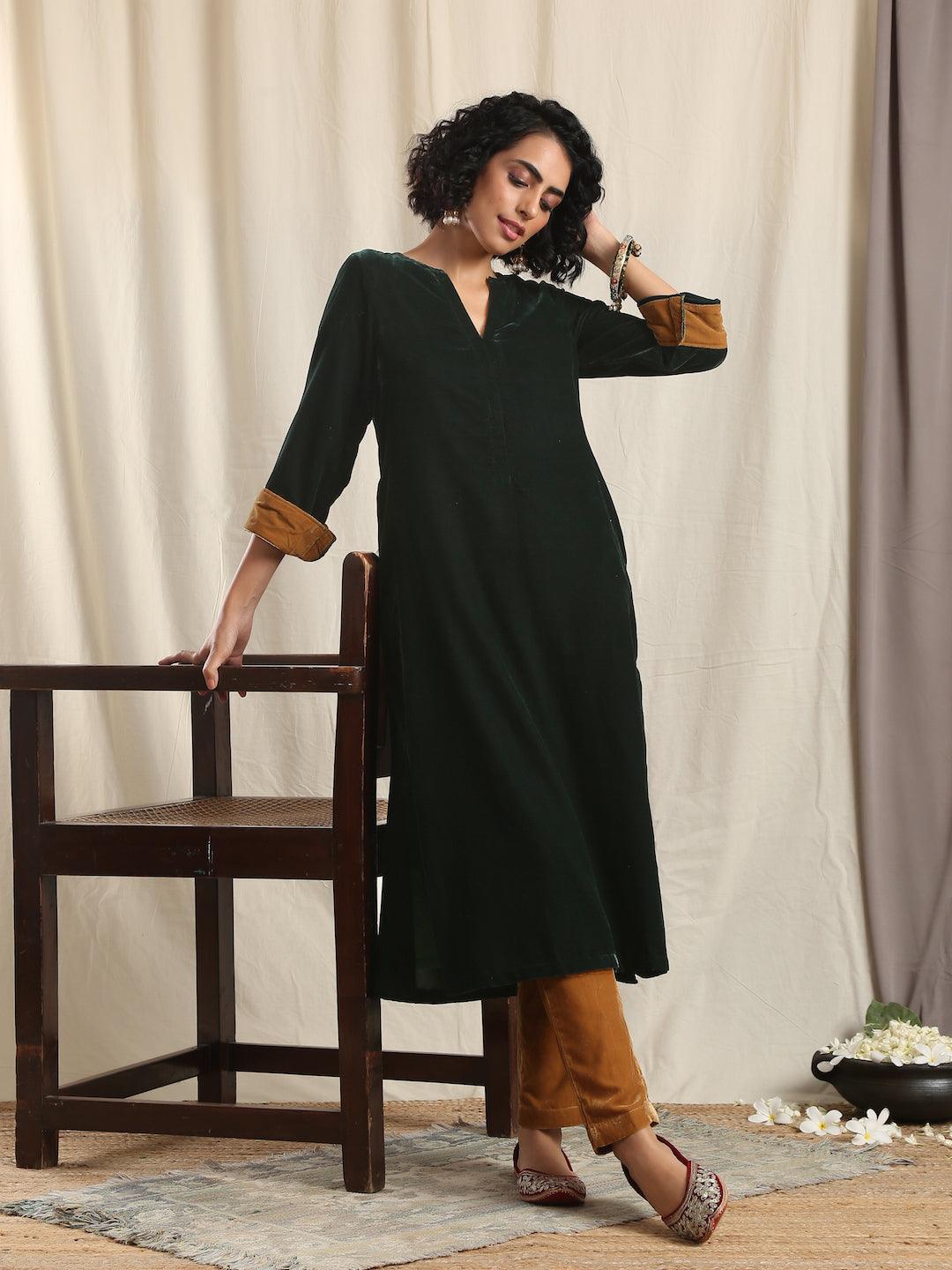 trueBrowns Green Velvet Slit Kurta - Distacart