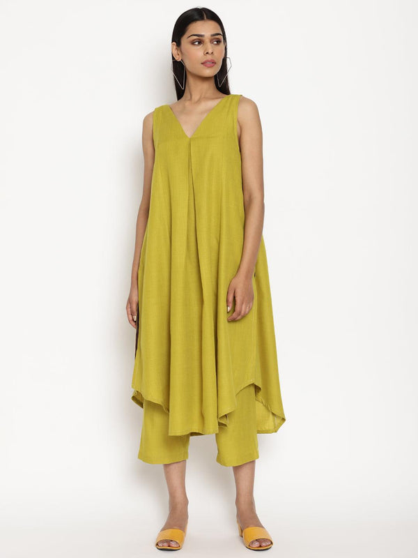 trueBrowns Cotton Linen Lime Green Sleeveless Flared Kurta Pant Set | Relove