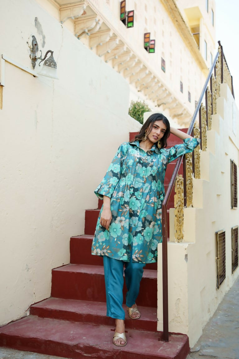 Vaasva Women Teal Muslin Tucks Kurta & Pant Set - Distacart