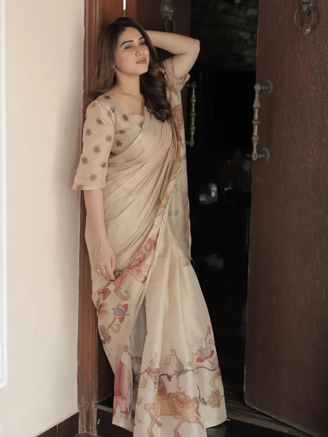 Prime Volt Cream Floral Printed Linen Tissue Silk Saree with Matching Blouse for Festive Wear