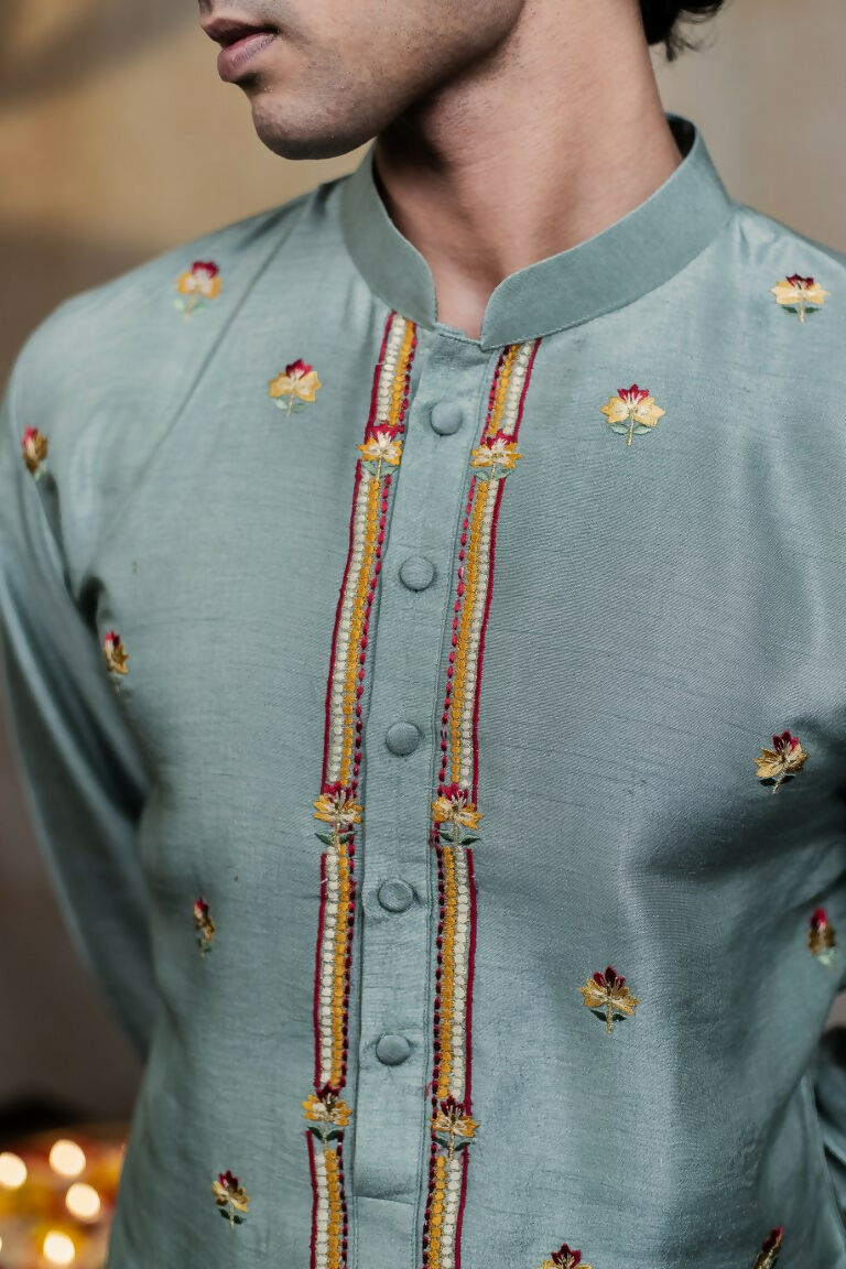 Falling Raw Silk Olive Green Kalika Kurta Set By Hilo Design