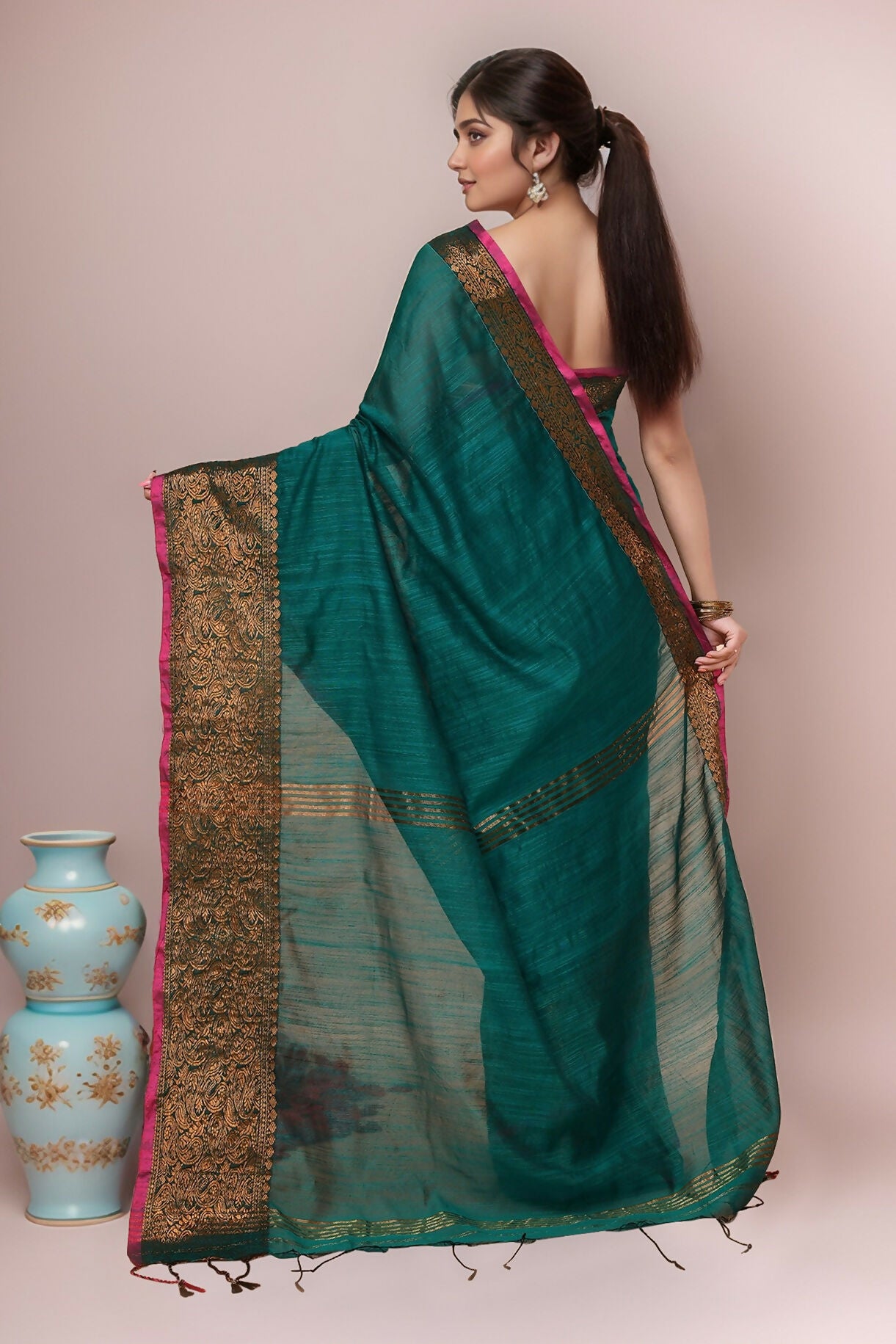 Joban Fashion Green Cotton Blend Handloom Saree - Dista