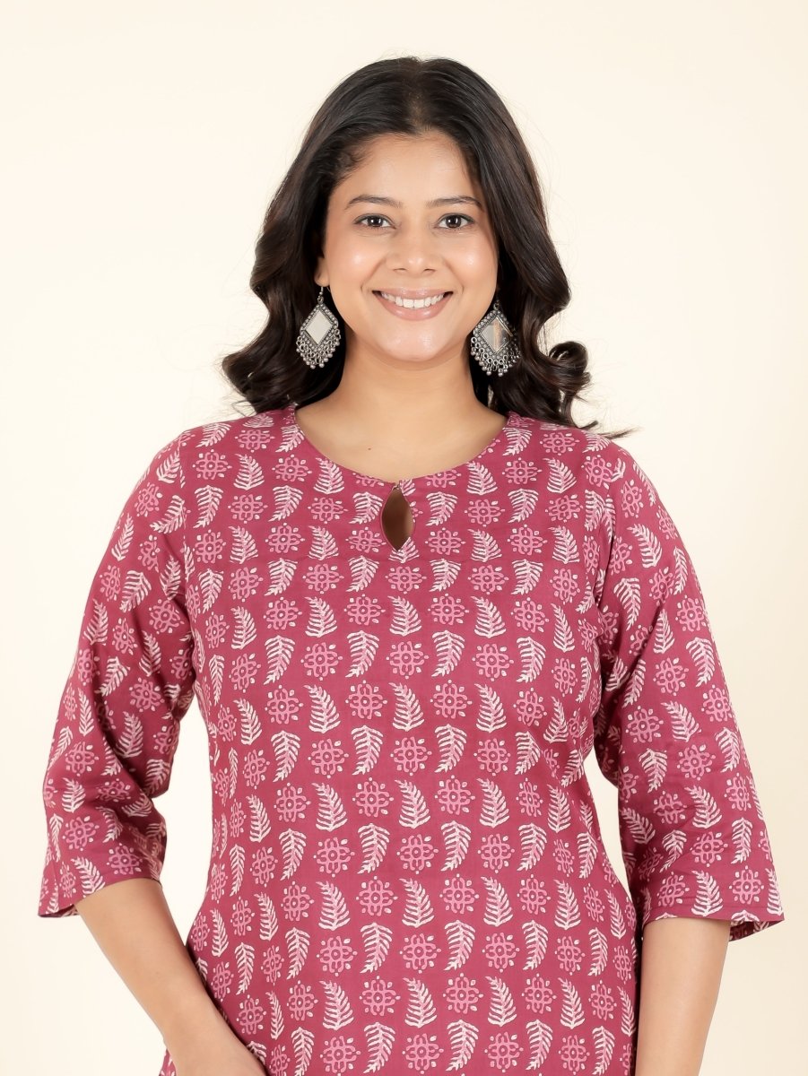 Aramya Straight Soft Cotton Abstract Print Women's Kurta - Red - Distacart
